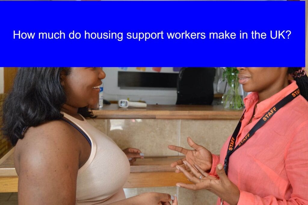 How much do housing support workers make in the UK?